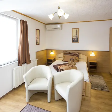 Familia Gæstehus Hévíz
